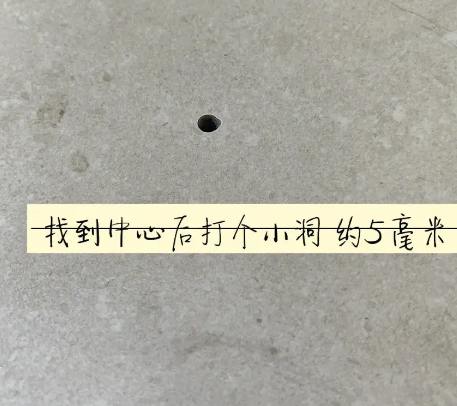 古冶瓷砖空鼓维修公司专业解答在瓷砖铺贴过程中，如果砂料搅拌不均匀，将会带来以下问题